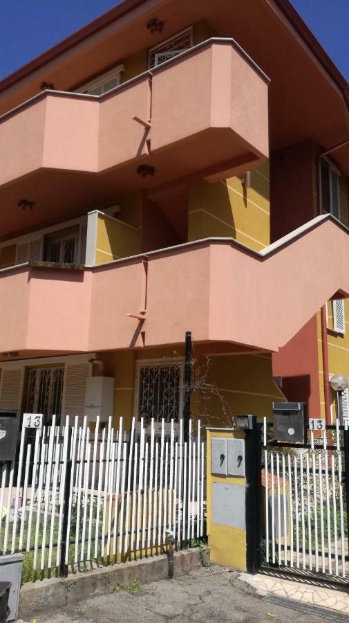 Apartamento Un'Oasi Di Pace In Centro San Severo Exterior foto